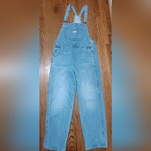 Levis Overalls Medium